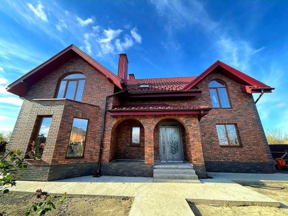 Будинок для сім'ї біля центру міста Борисполь