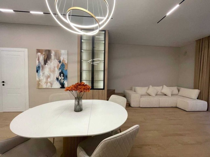 Таунхаус з ремонтом біля Інституту Бучі - є розтермінування! - фото 1