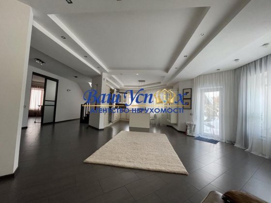 Продаж будинка з басейном и баней .село Гора. Бориспольский ра-н. Борисполь