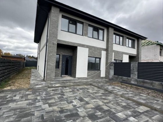 Дуплекс у тихому районі Бучі Буча