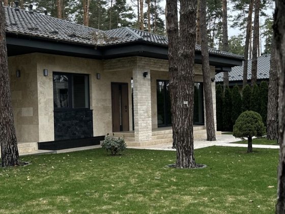 Будинок з дизайнерським ремонтом у елітному районі Лісової Бучі Буча Ирпень