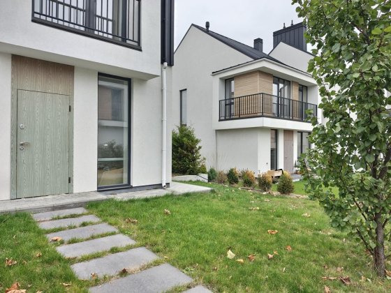 Таунхаус з ремонтом! Ирпень