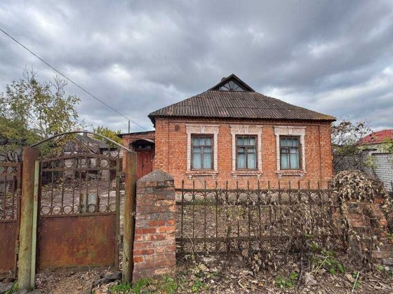 Продаємо будинок на Черняховського (пл. Визволення)