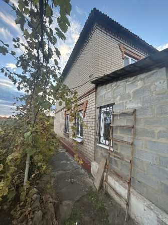 ДВОповерховий! Міцний, перевірений часом будинок. КРЕС. 10 соток - фото 1