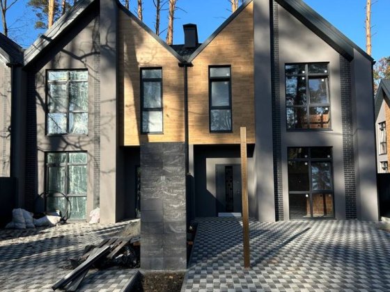 Таунхаус  біля Бучанського парку — стиль і природа! Буча