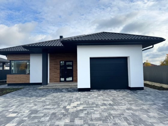 Будинок американка в топовій локації Луцьк