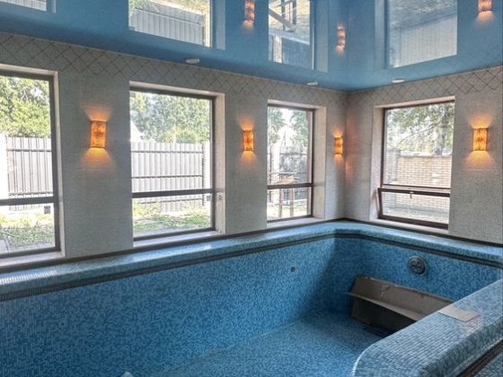 Продаж будинку в лісовому серці Бучі. 206 м2, сауна- басейн. 10 срток. Буча