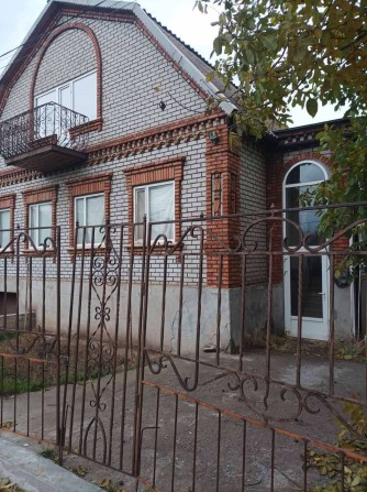 Продаємо будинок. Ц-міськ. район (МОПР), вул. Хостинська - фото 1