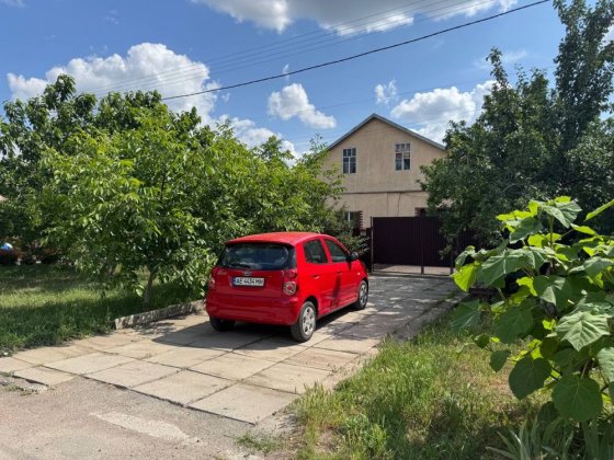 ПАРОВОЗНА. Міцний сучасний будинок, центр Дніпршосе, Ластівка. 10соток