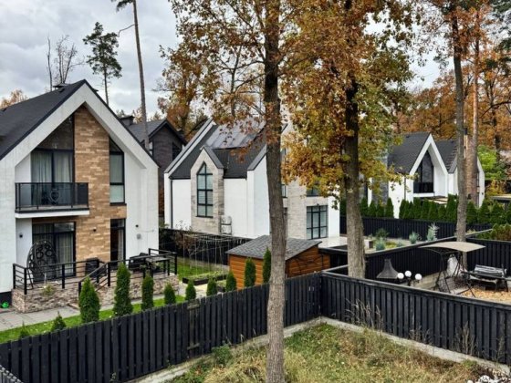 Продаж дуплексу в закритому котеджному містечку Буча