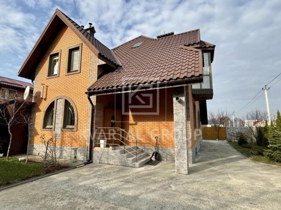 Продаж Будинок  Буча з ремонтом на 6 сотках землі Буча