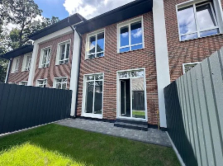 Продаж будинку (таунхаус) в центрі Ірпеня - фото 1