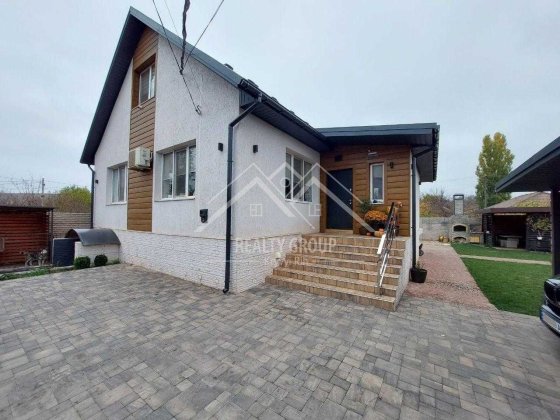 Продаж будинку з сучасним ремонтом у ЦМ р-ні поряд із пр.Поштовим