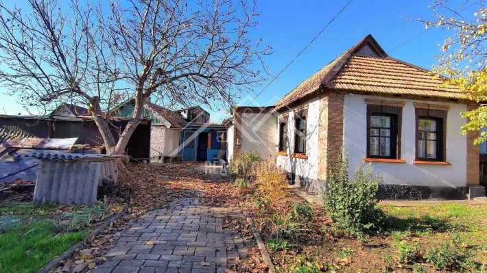 продам будинок на скелі ЦМ - фото 1