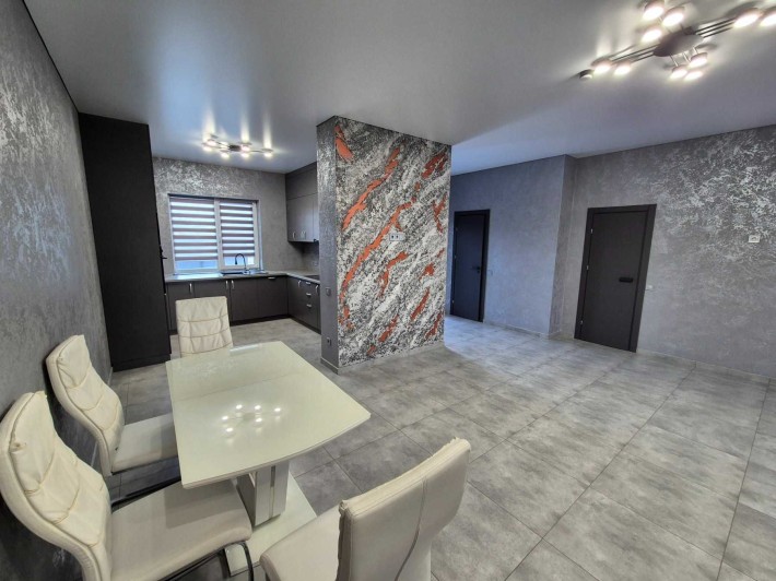 Пропонується до продажу сучасний таунхаус - фото 1