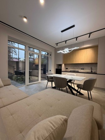 Таунхаус з Ремонтом. Район Центрального Парку. Автономне Опалення ГАЗ! - фото 1