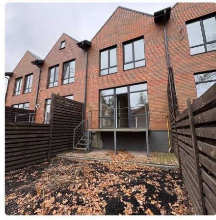 Таунхаус біля парку Незнайка - фото 1