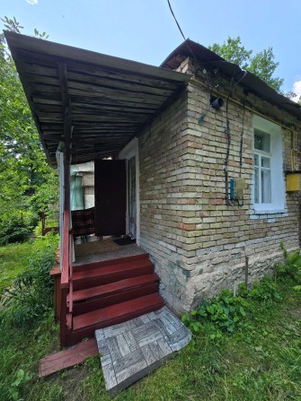 Продаж частини будинку біля парку Незнайка на ділянці 10 соток - фото 1