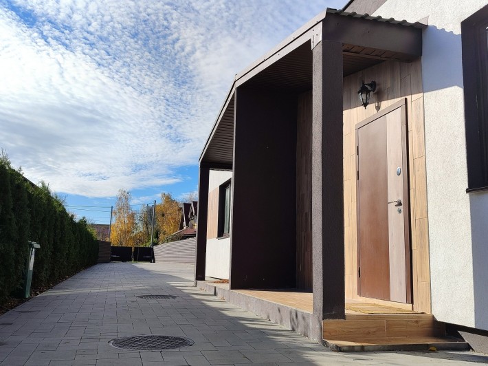 Продаж таунхауса з ремонтом без комісії - фото 1