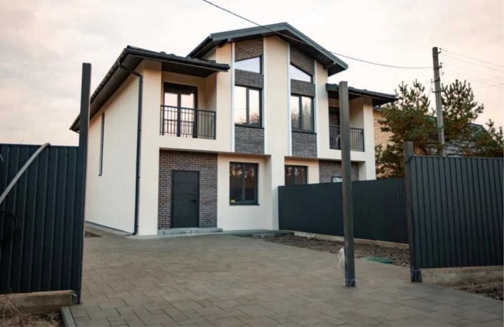 Продаж ДУПЛЕКСУ В Ірпені (Стоянка-2) 125 м2 на 3.5 соток ГАЗ - фото 1
