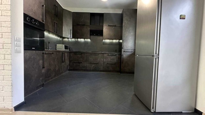 Продам Просторий Дуплекс з Ремонтом. Центральні Комунікації. Без % - фото 1