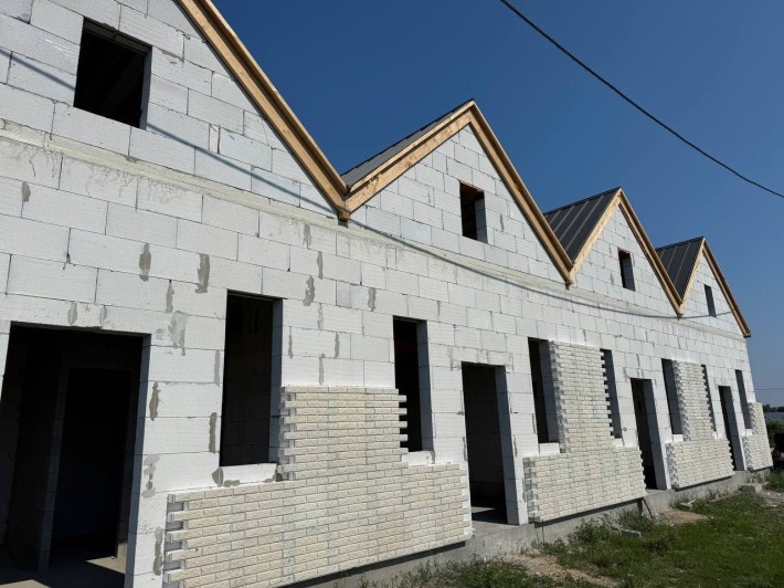 Продам Таунхаус З Ділянкою - фото 1
