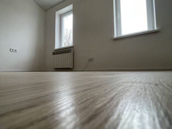 Дешевше не знайдете у Бучі ! З ремонтом, ділянкою, паркомісцем 63998 Буча