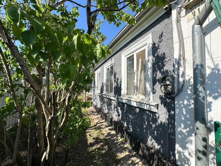 Продаж будинку. Карачуни, 13соток землі. - фото 1