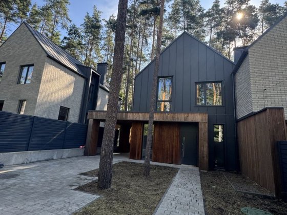 Новий дуплекс серед сосен у Лісовій Бучі чекає саме на тебе Буча