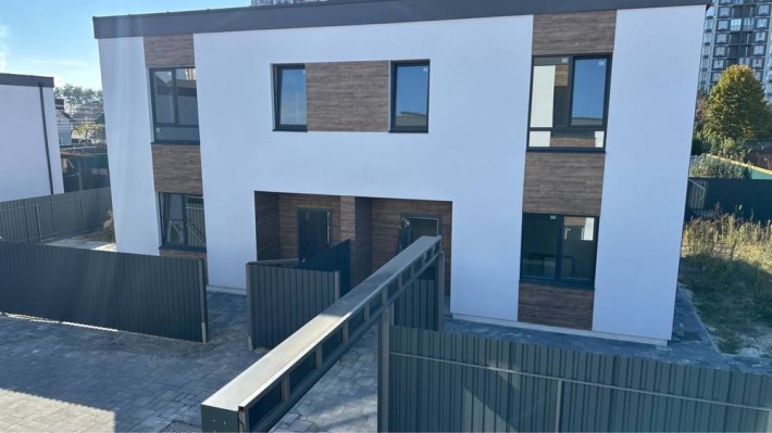 Дуплекс у центрі Бучі - фото 1