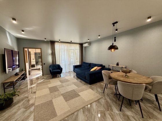 Таунхаус з якісним ремонтом басейном і гаражем. КМ Green Place Ирпень