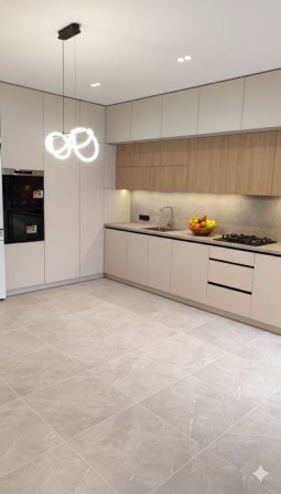 Таун з РЕМОНТОМ та технікою! - фото 1