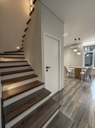 Продажа нового дуплексу з гарним якісним ремонтом - фото 1