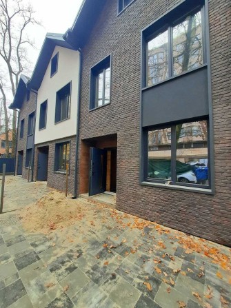 Продаж ТАУНХАУСУ в ТОП локації Ірпеня. - фото 1