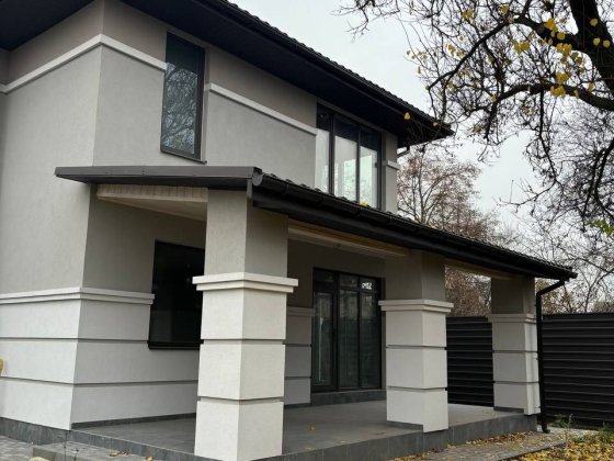 Продаж двоповерхового окремого будинку в центрі Бучі Буча