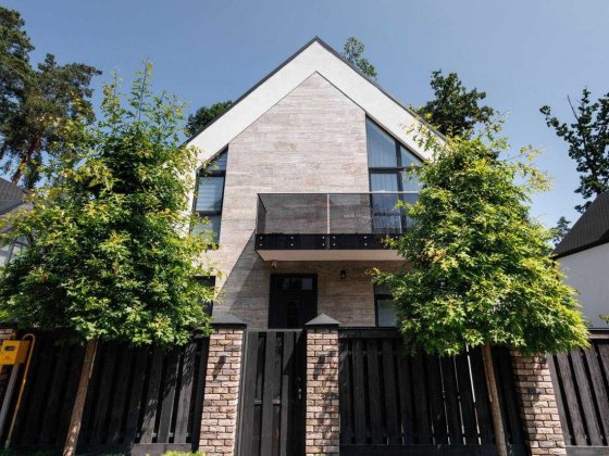 ДВОПОВЕРХОВИЙ будинок КМ. В топовій локації БУЧІ !! Буча