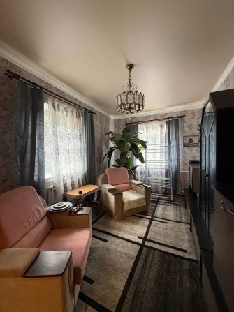 Будинок на Червоному Шляху - фото 1