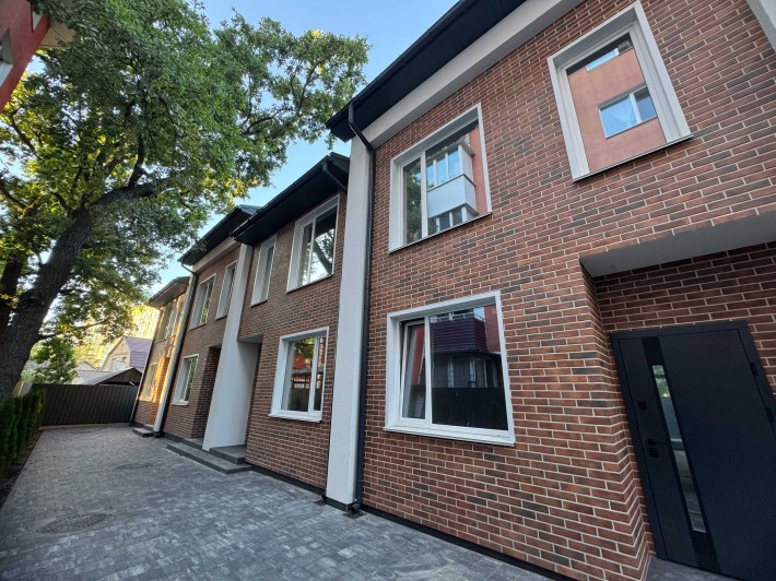 Продаж таунхаусів в ЦЕНТРІ  Ірпеня! Якісне будівництво. 2 рівні, БЕЗ % - фото 1