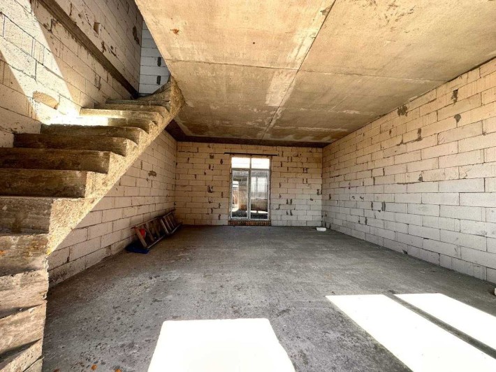 Продається таунхаус в місті Ірпінь поруч школа, дитячий садок - фото 1