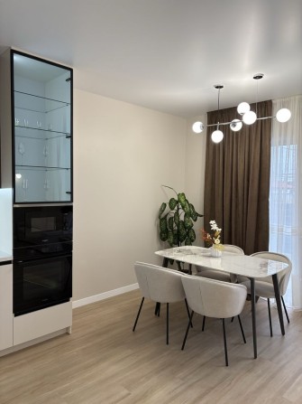 Котедж-дуплекс з дизайнерським ремонтом ,газом міськими комунікаціями - фото 1