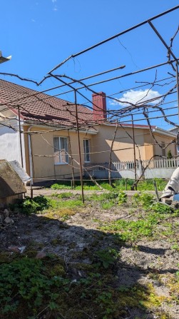 Частина будинку ж великою ділянкою - фото 1