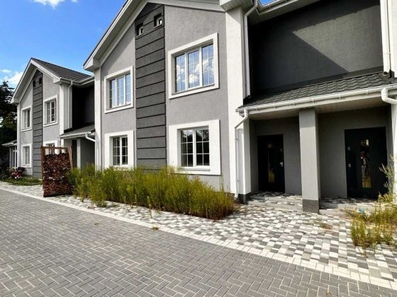 продаю таунхаус у Бучі  115 м² є Газ та наповнення в середині Буча