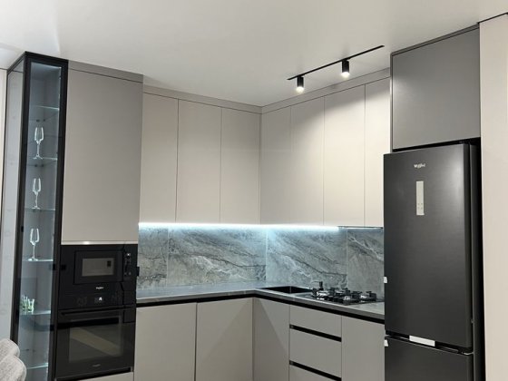 Котедж з авторським ремонтом центральними мережами район Макарова Ровно