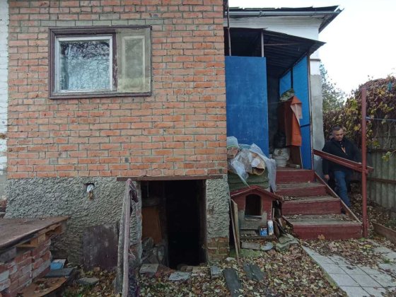 Продається частина однокімнатного будинку в центрі міста Полтава