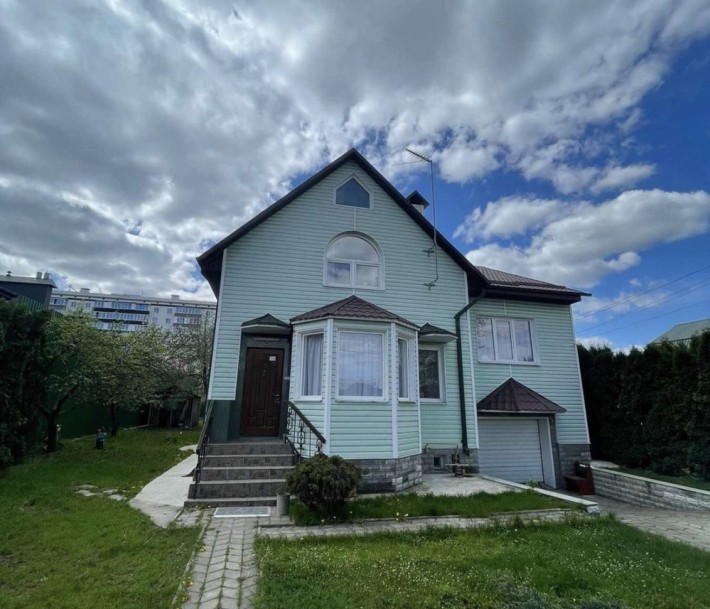 Продаж будинку в Бучі з ремонтом та маблями - фото 1