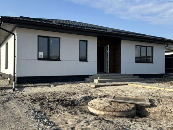 Продаж шикарного будинку біля лісу в котеджному містечку закритого тип Буча