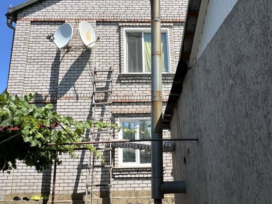 Продам будинок 10х12 (180М2)Зарічний  вул Берегова Кривой Рог