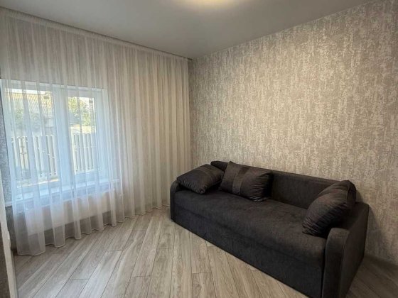 пів будинку, Панаса Мирного, 45м2, з ремонтом ,власний вхід Полтава