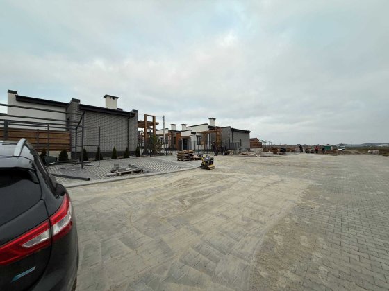 Продаж стильних котеджів з міськими комунікаціями. БЕЗ КОМІСІЇ ! ! ! Ровно