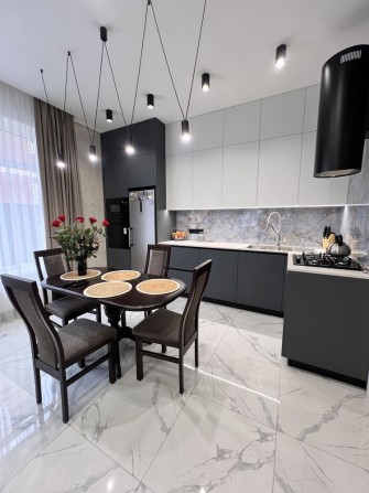 Двоповерховий будинок з Газом та стильним ремонтом!!Сетифікат+ - фото 1